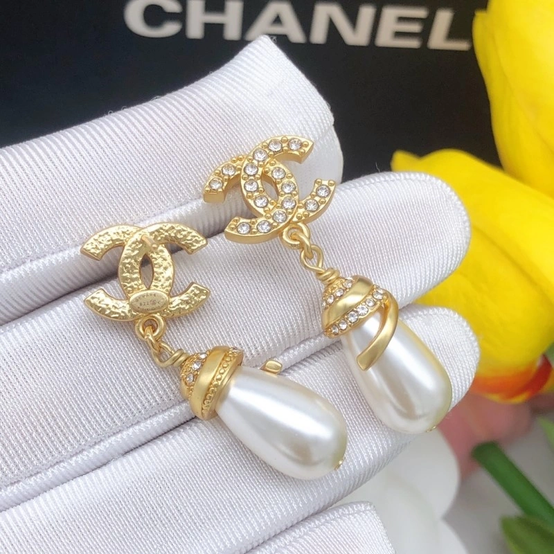 FreshLook Chanel Earrings 219751