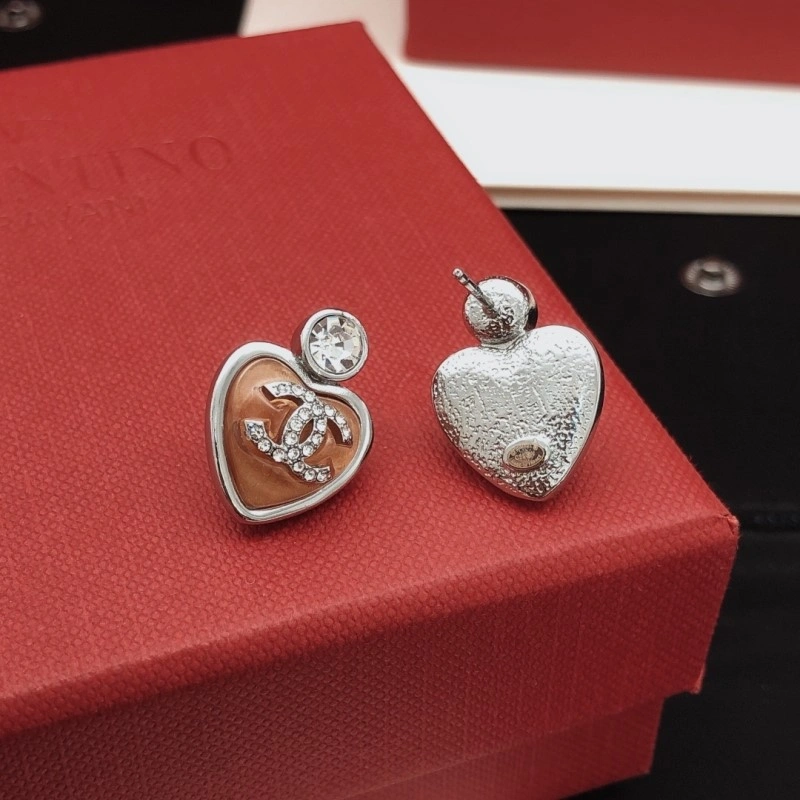 Chanel Earrings Packable 219752