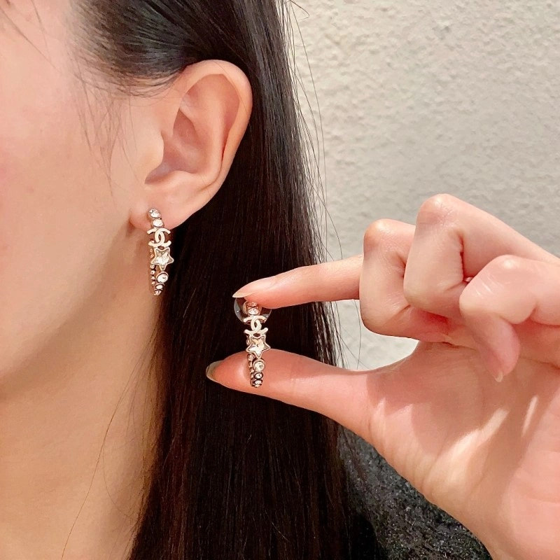 Chanel Earrings Packable 219754