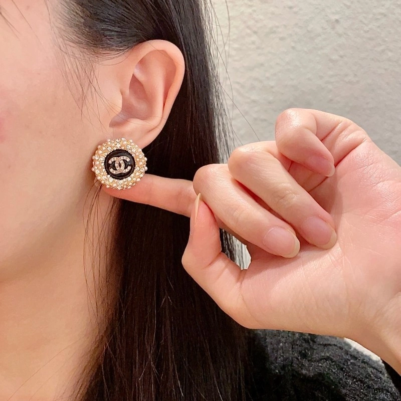 Chanel Earrings FreshLook 219748