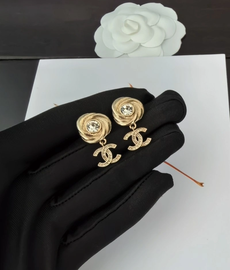 Snug Chanel Earrings 219750