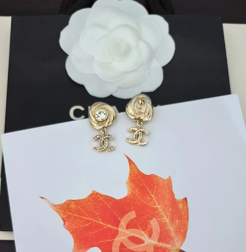 Snug Chanel Earrings 219750