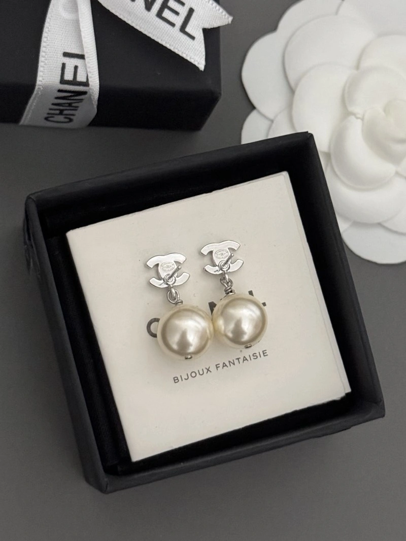 Chanel Earrings TimelessDesign 219733