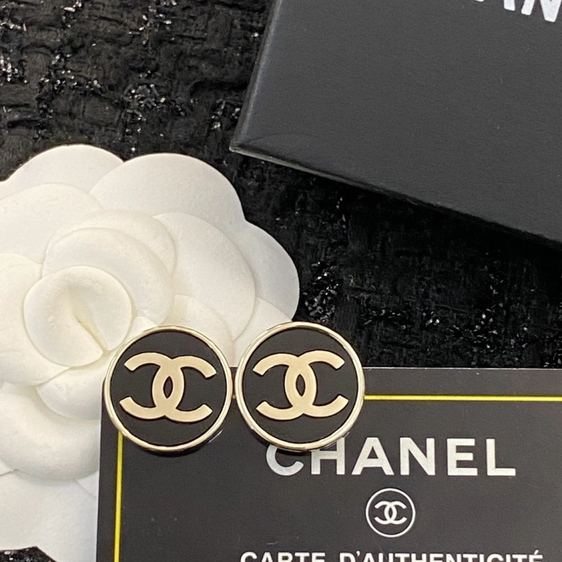 Unique Chanel Earrings 219720