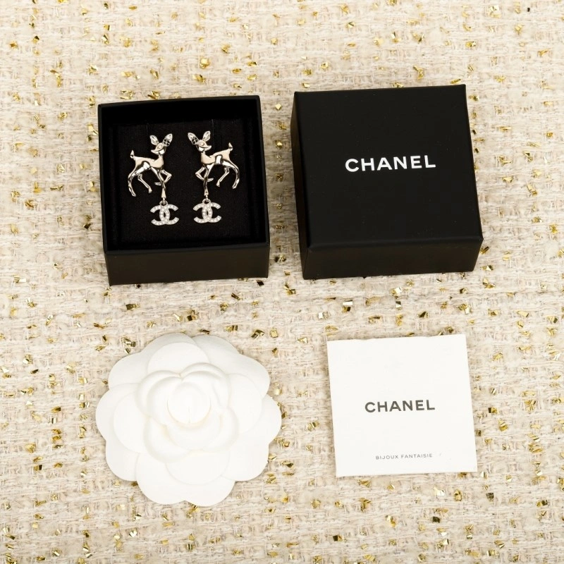 Trendsetting Chanel Earrings 219716