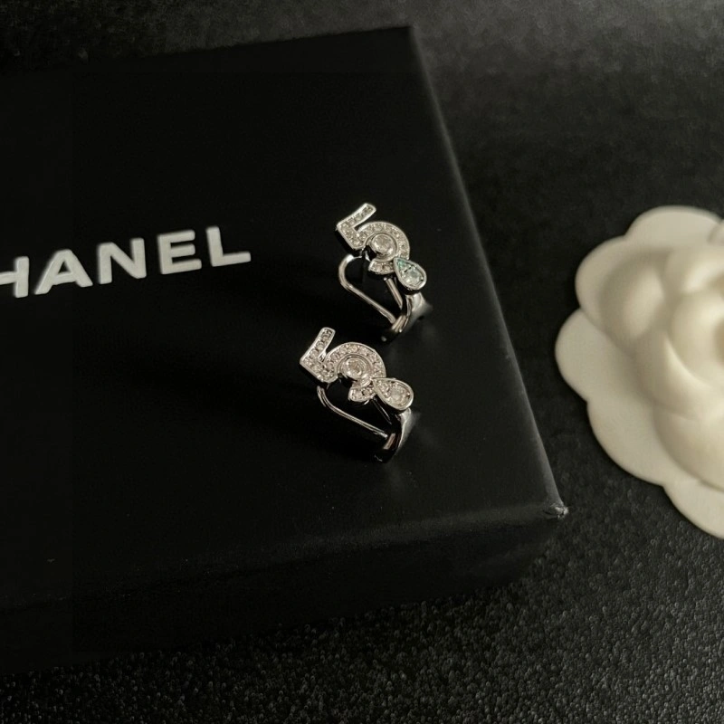 Chanel Earrings Modern 219718