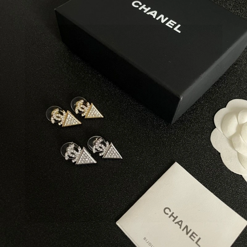 Premium Chanel Earrings 219723
