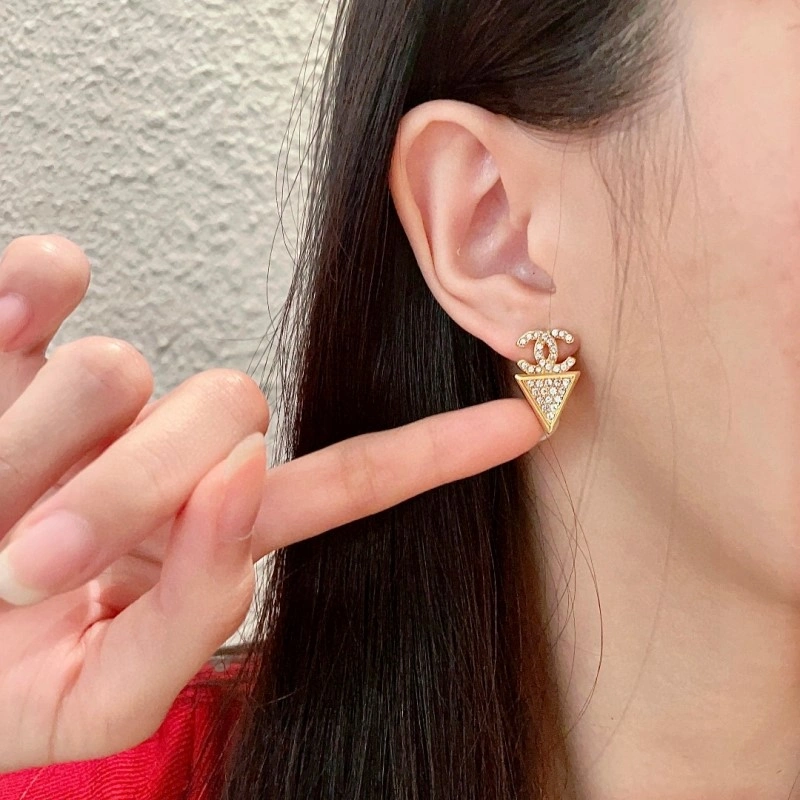 Premium Chanel Earrings 219723