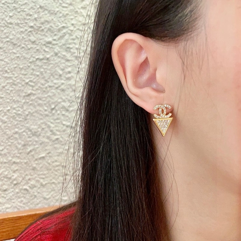 Premium Chanel Earrings 219723