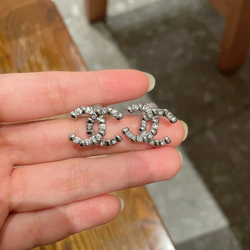 Neat Chanel Earrings 219722