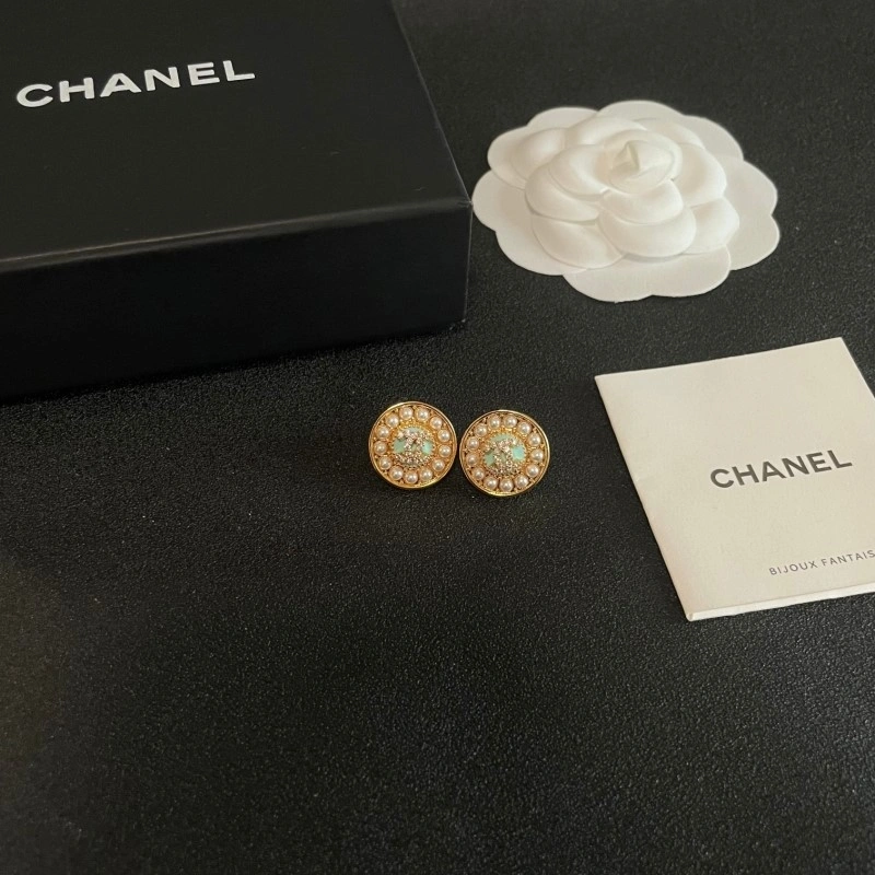 Casual Chanel Earrings 219710