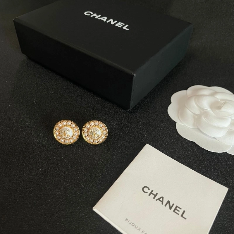 Chic Chanel Earrings 219727
