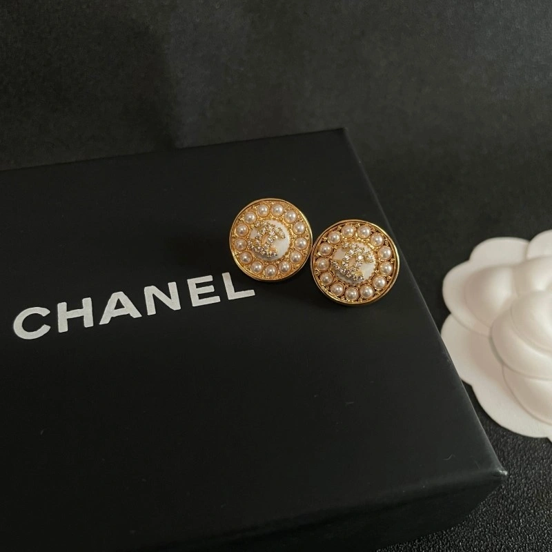 Chic Chanel Earrings 219727