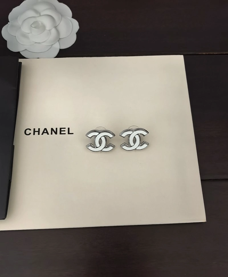 Chanel Earrings Comfortable 219694