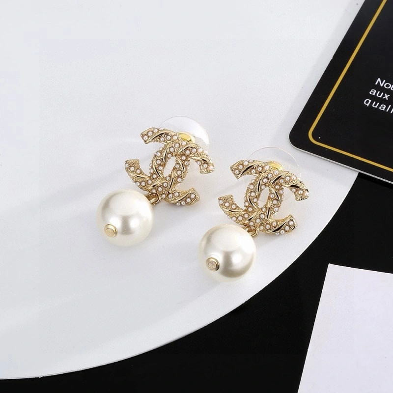 Affordable Chanel Earrings 219676