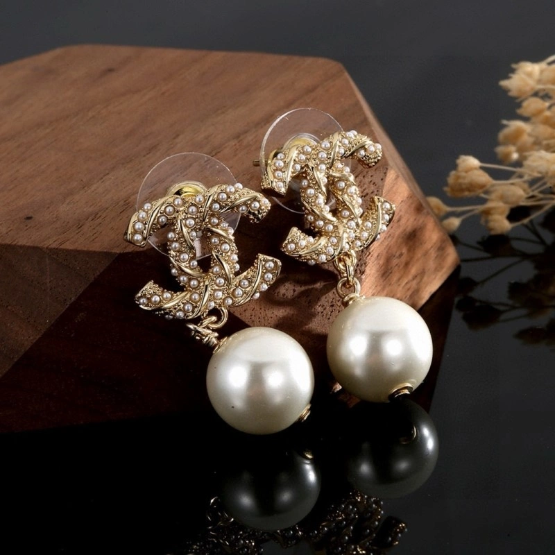 Affordable Chanel Earrings 219676