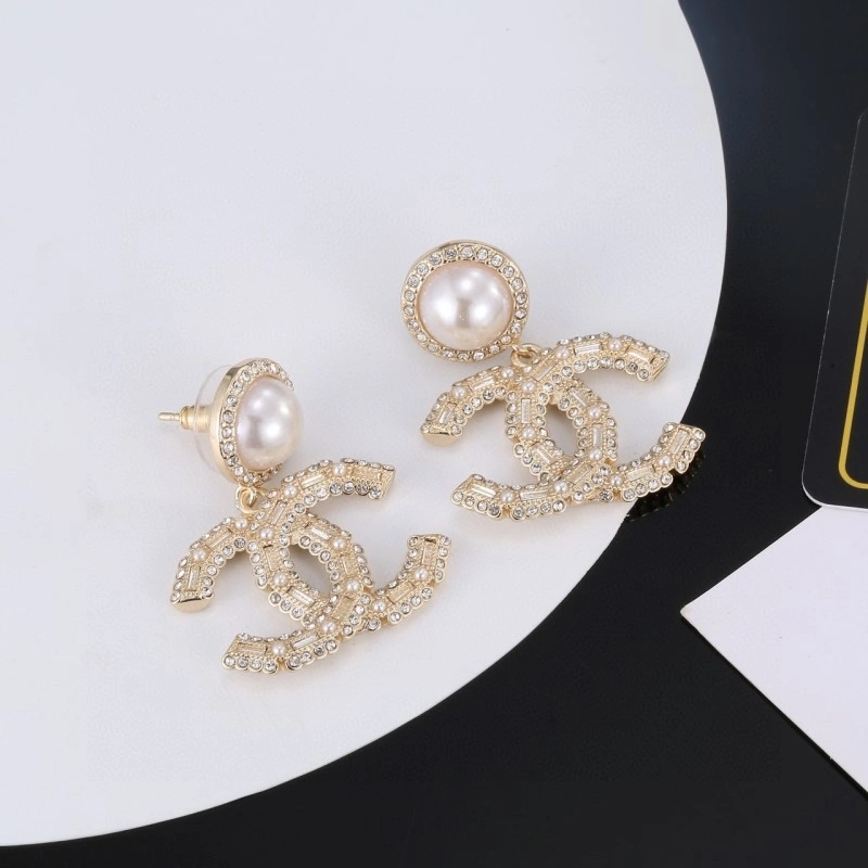 Lightweight Chanel Earrings 219677