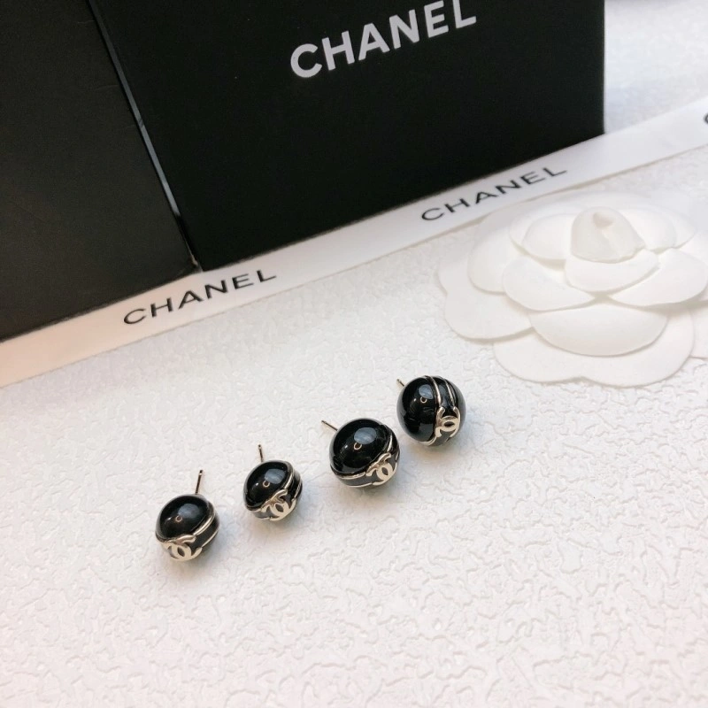 WrinkleFree Chanel Earrings 219680