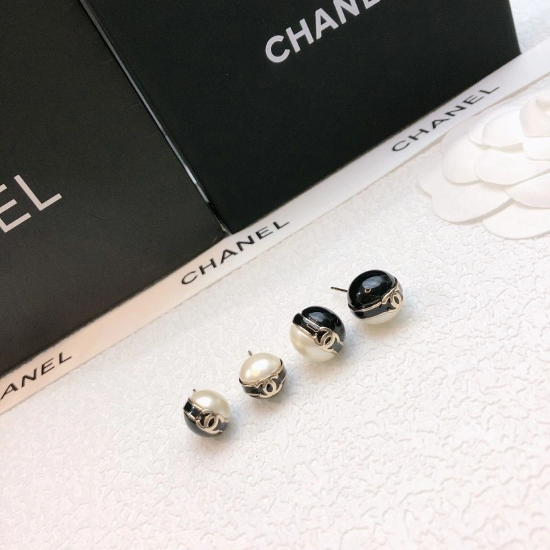 WrinkleFree Chanel Earrings 219680