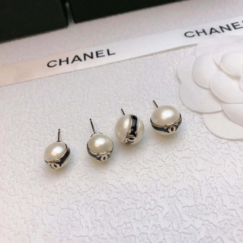 WrinkleFree Chanel Earrings 219680