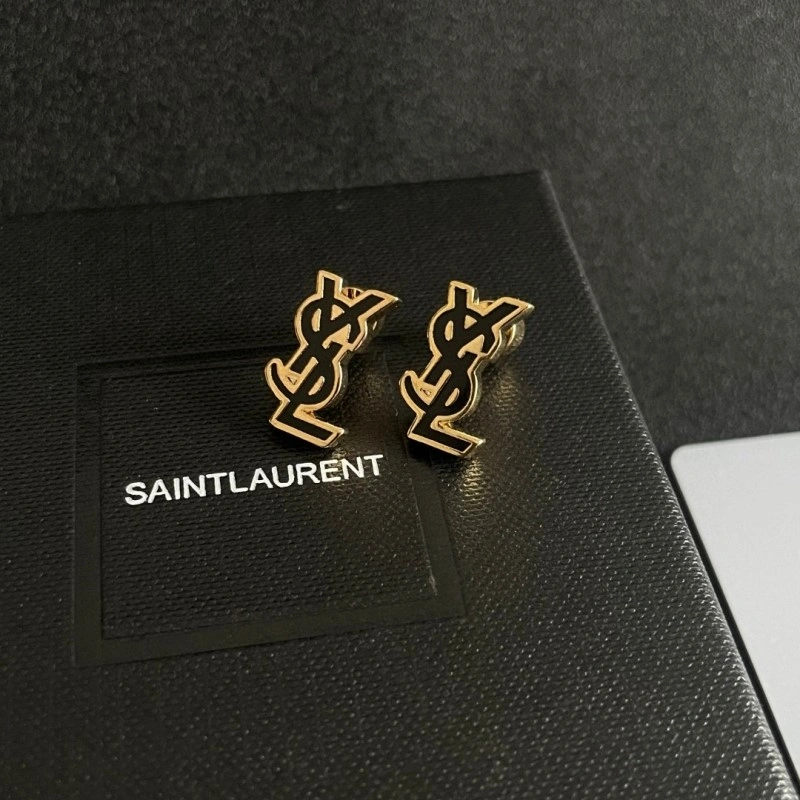 Chanel Earrings Neat 219675