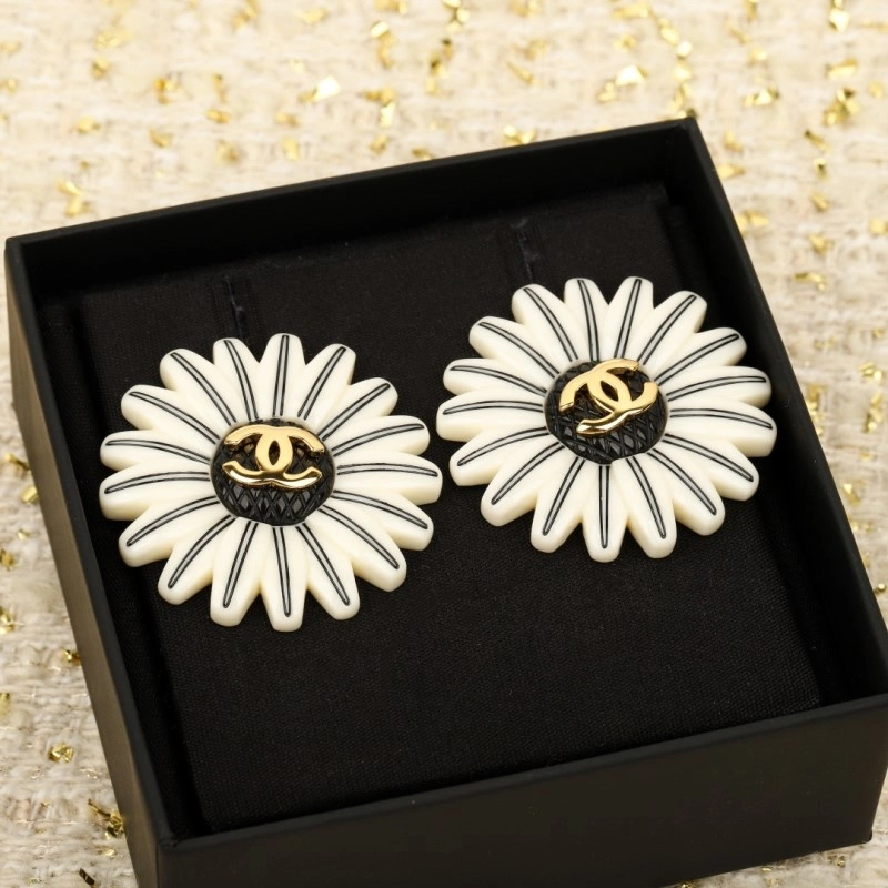 Chanel Earrings ModernLook 219667