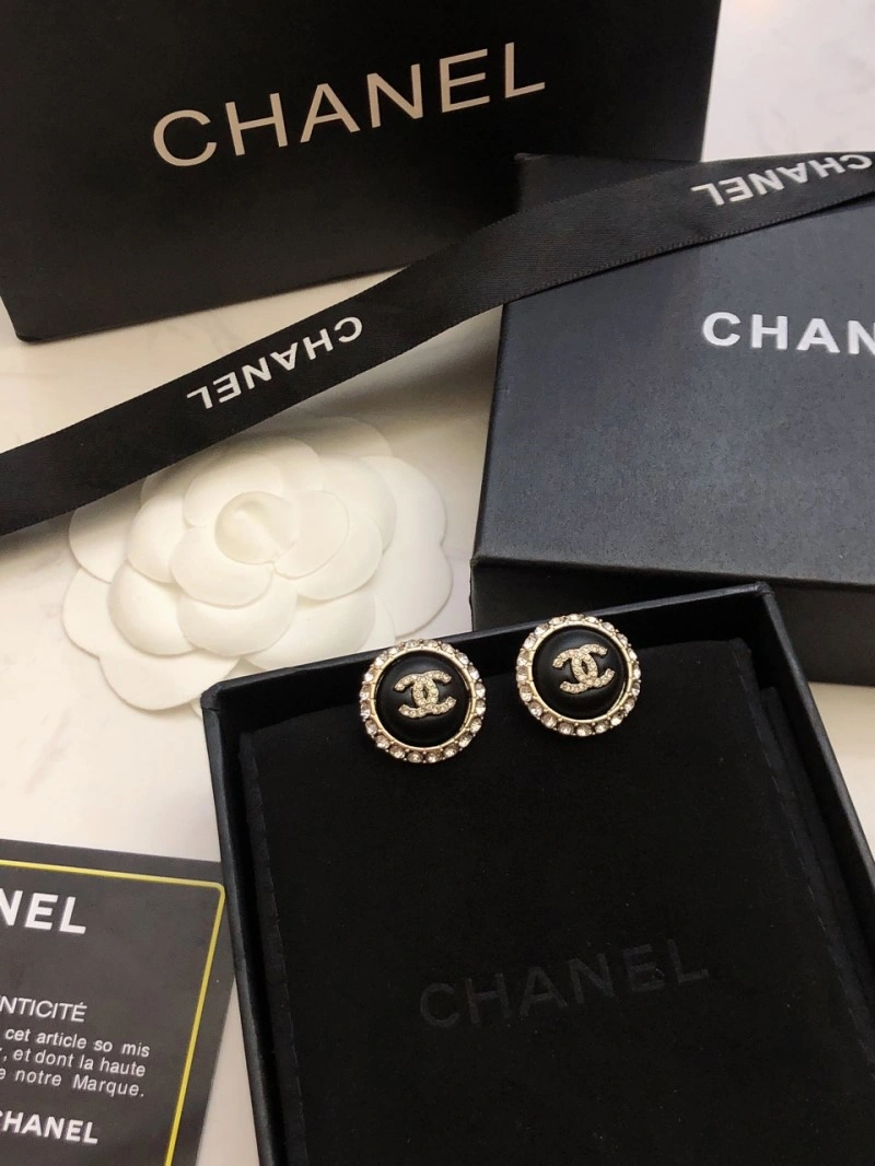 Reliable Chanel Earrings 219646