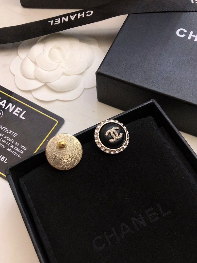 Reliable Chanel Earrings 219646