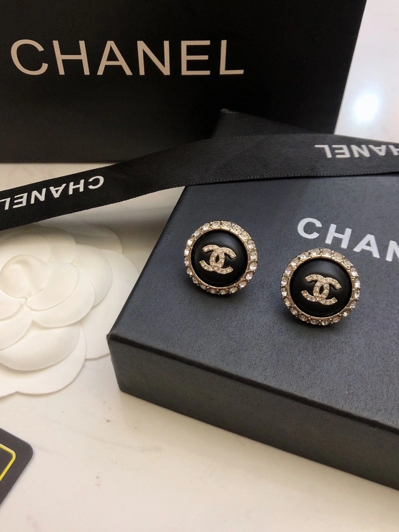Reliable Chanel Earrings 219646