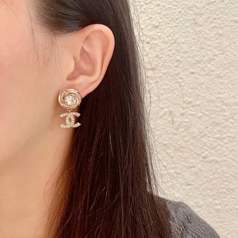 Refined Chanel Earrings 219642