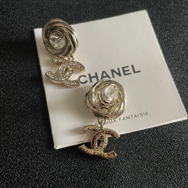 Refined Chanel Earrings 219642