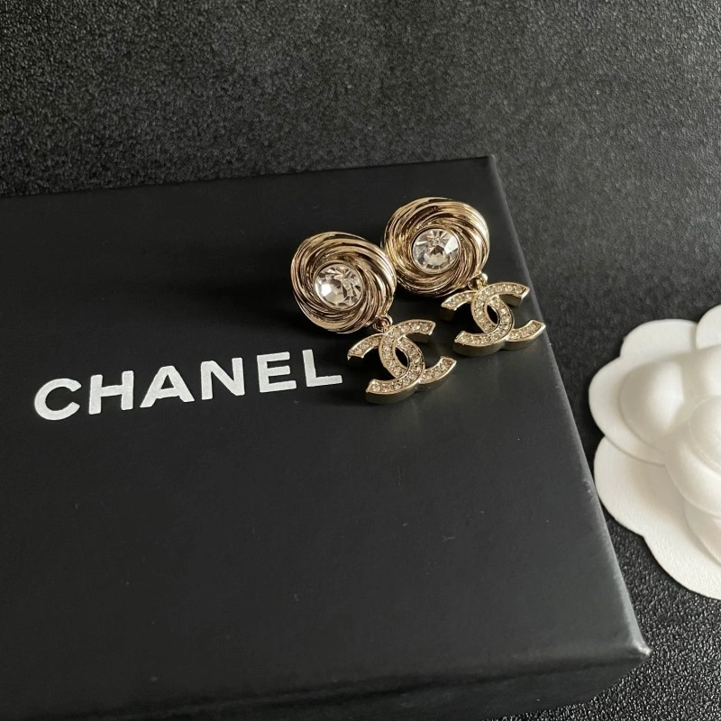 Refined Chanel Earrings 219642