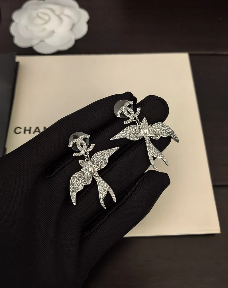 Chic Chanel Earrings 219635