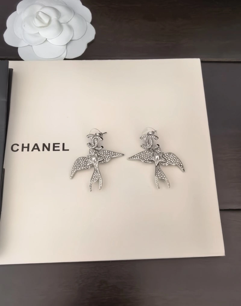 Chic Chanel Earrings 219635