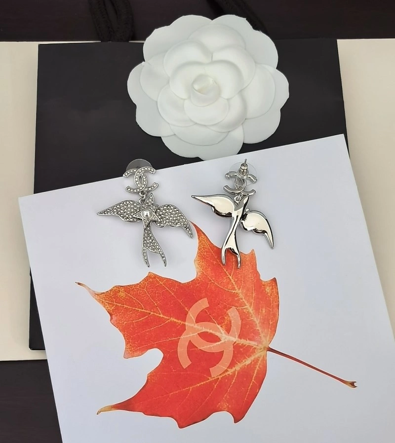 Chic Chanel Earrings 219635