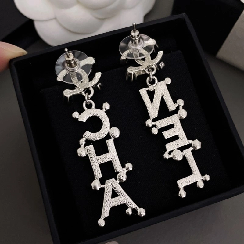 Seasonal Chanel Earrings 219628