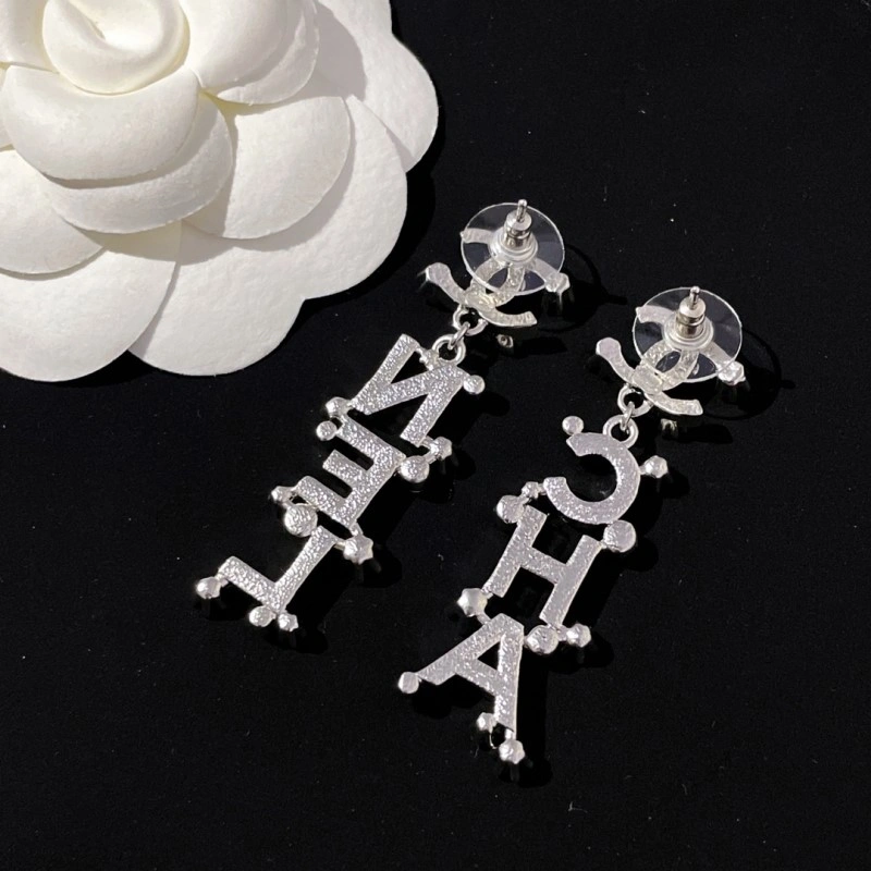 Seasonal Chanel Earrings 219628