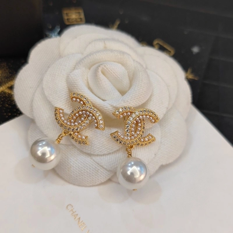 RelaxedFit Chanel Earrings 219643