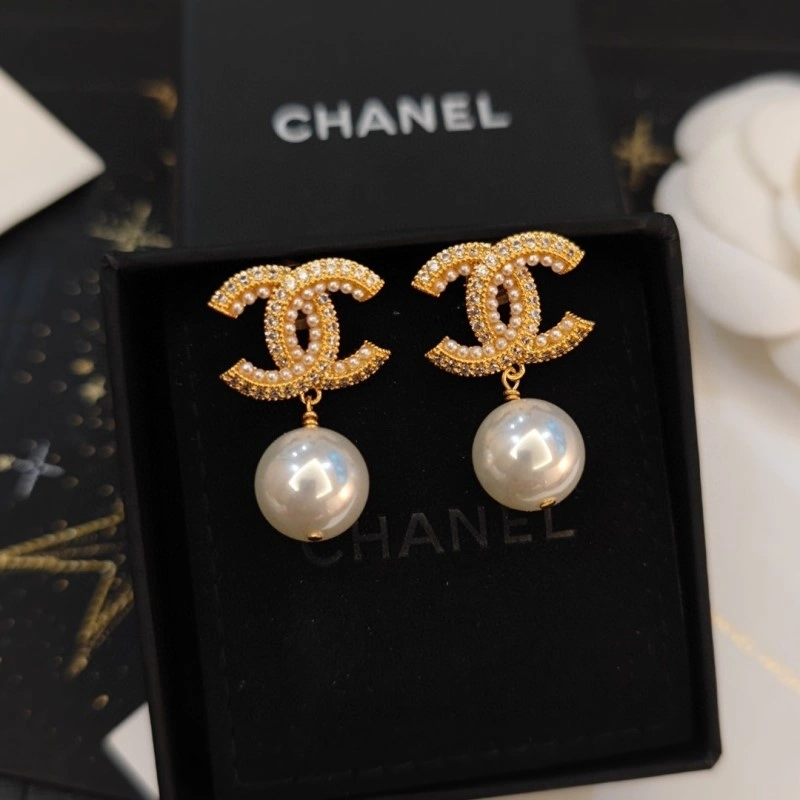 RelaxedFit Chanel Earrings 219643