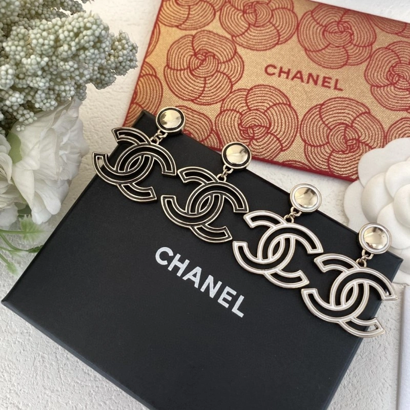 Chanel Earrings EyeCatching 219620