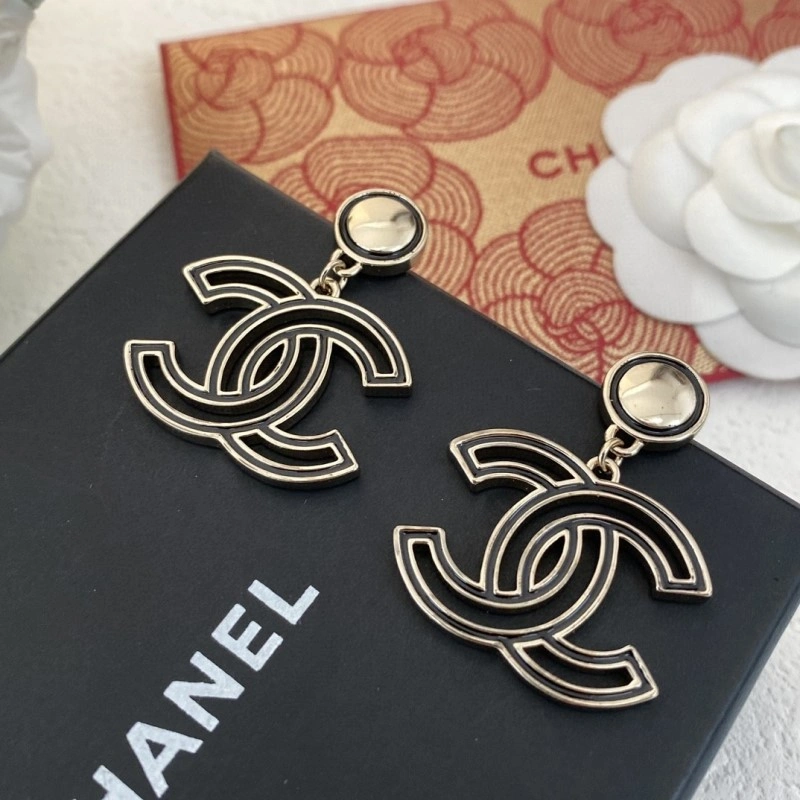 Chanel Earrings EyeCatching 219620