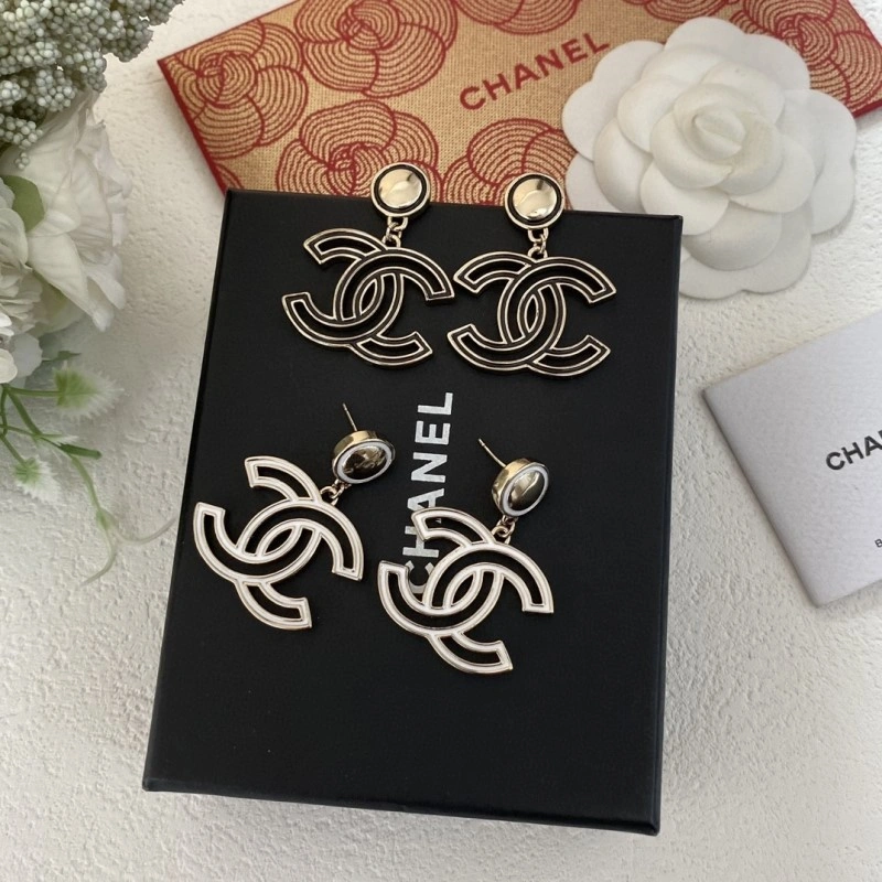 Chanel Earrings EyeCatching 219620