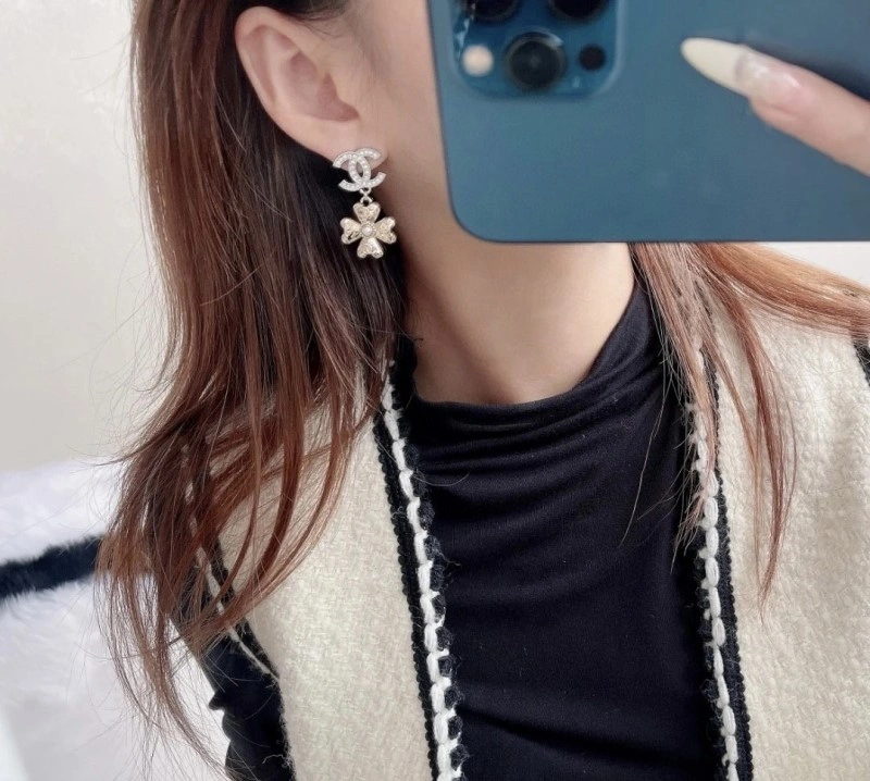 Chanel Earrings UrbanChic 219614
