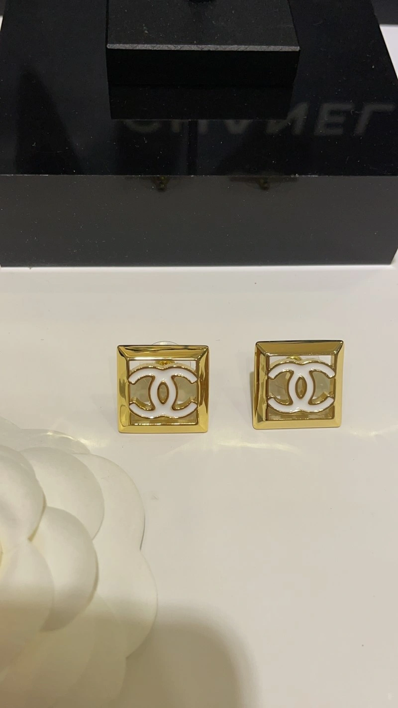 Chanel Earrings TechFriendly 219618