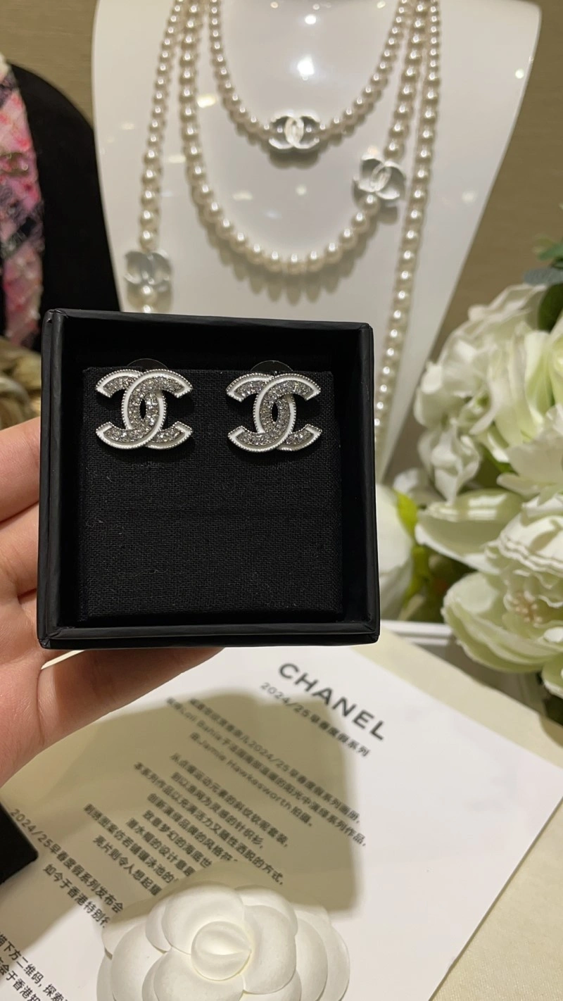 NewStyle Chanel Earrings 219611
