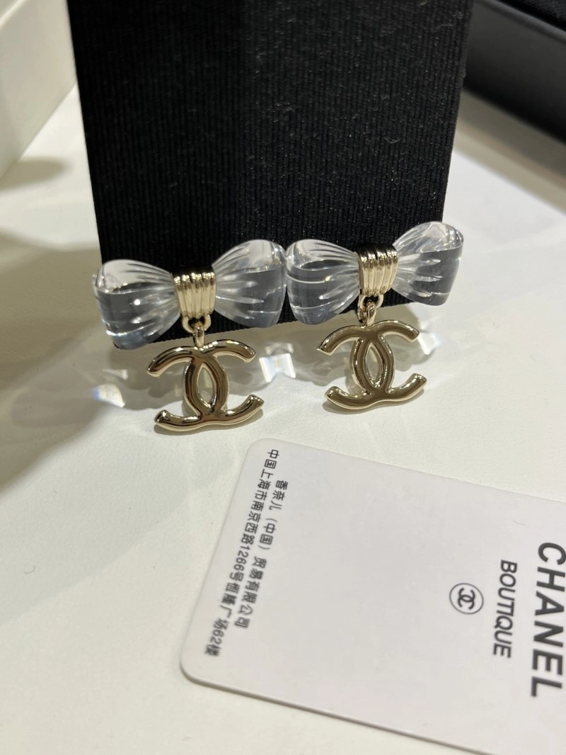 Chic Chanel Earrings 219605