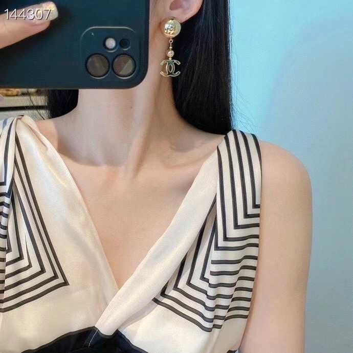 Chanel Earrings Flexible 219609
