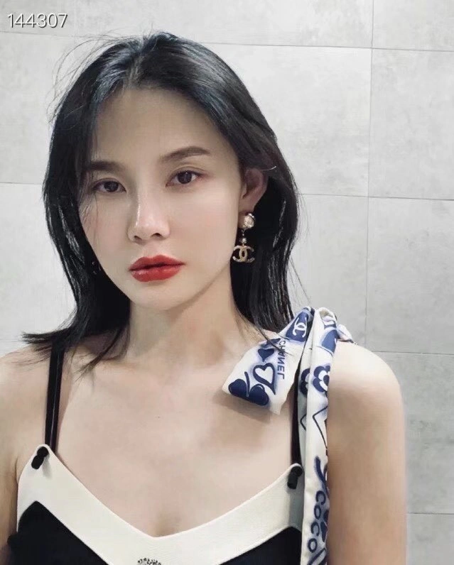 Chanel Earrings Flexible 219609