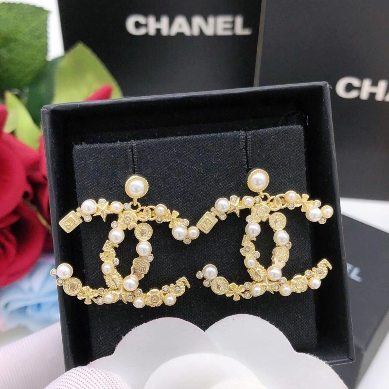 Chanel Earrings Sleek 219594