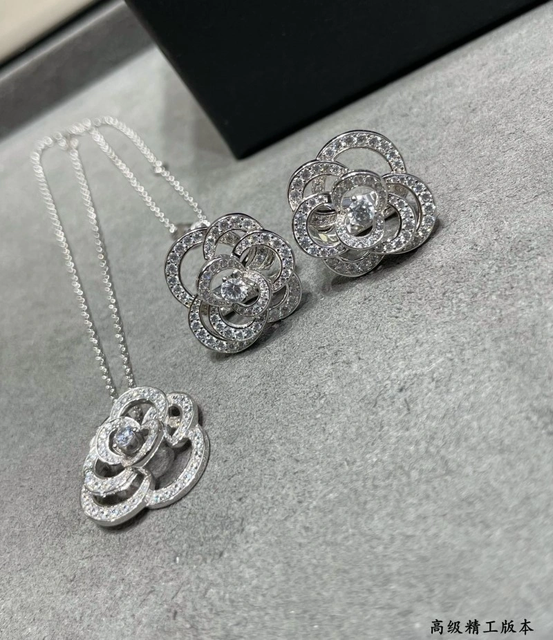 Durable Chanel Earrings 219588